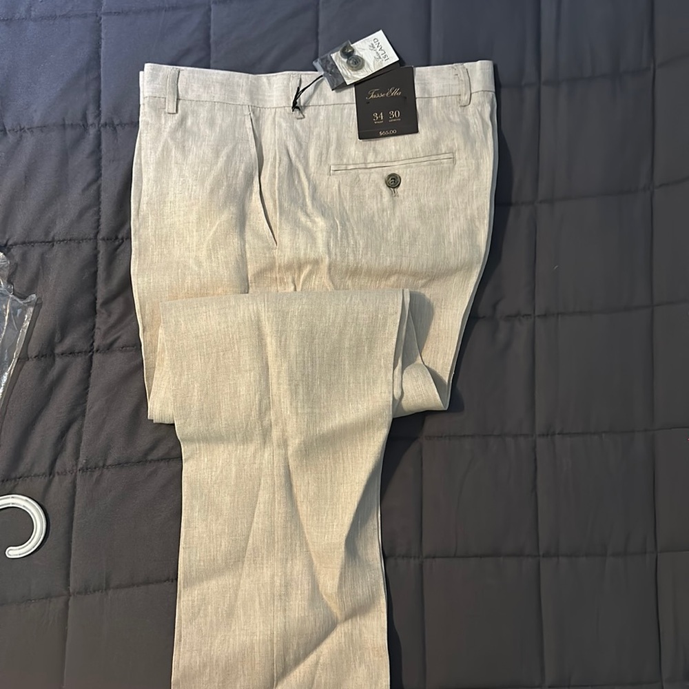 1 pair of Linen Tasso Elba Island 34x30. New with tags